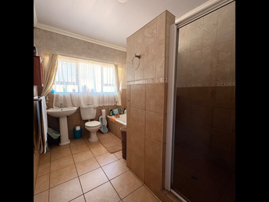 4 Bedroom Property for Sale in Stilfontein Ext 4 North West